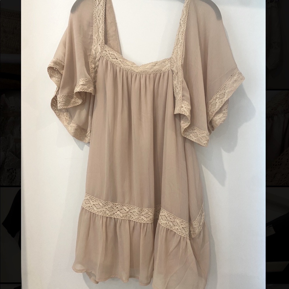 Tobi Cream Flowy Square Neck Tunic Top